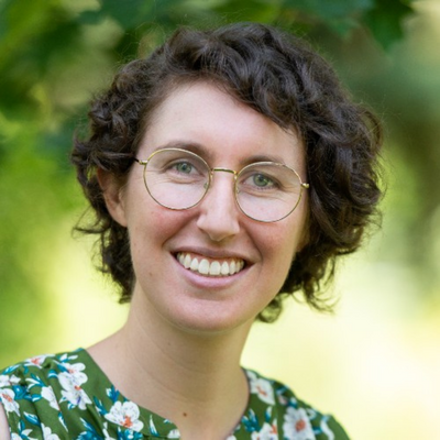Hilary Lewis headshot